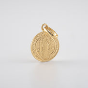 Dije San Benito Lisa Oro Amarillo 18k / NA102/ M: 1,6 gr / P: 3,4 gr