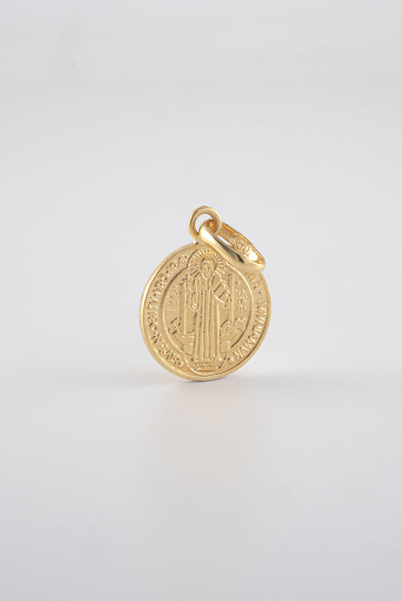 Dije San Benito Lisa Oro Amarillo 18k / NA102/ M: 1,6 gr / P: 3,4 gr