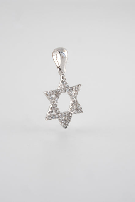 Dije Estrella David Circones Blancos Oro Blanco 18k / NA102 / M: 2 cms x 1,3 cms / P: 1,1 gr