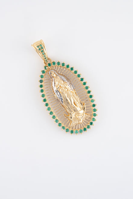 Dije Virgen Guadalupe Circones Verdes 18k oro amarillo/ 6,47 gr - M:4,5 cms x 2,1 cms Nacional
