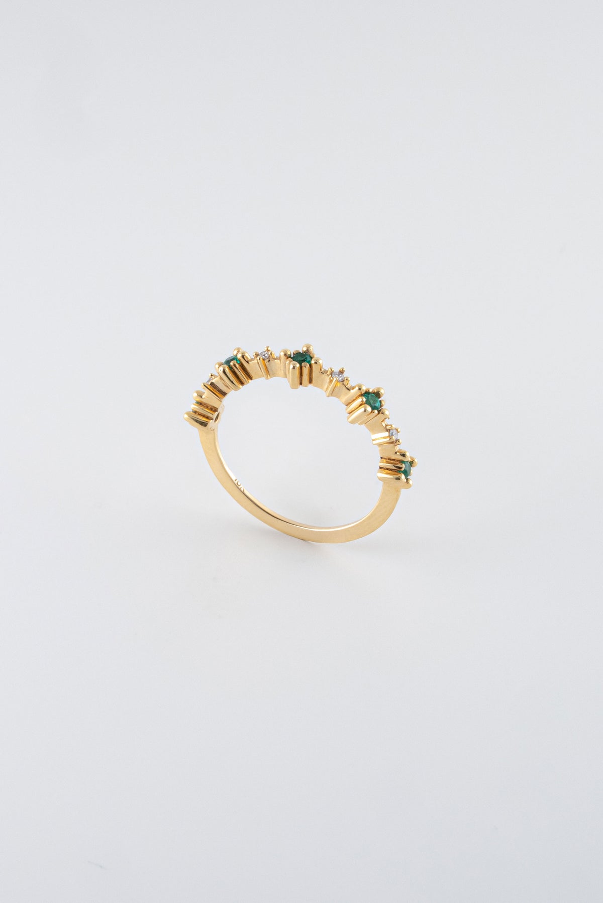 Anillo Esmeralda y Diamantes Oro Amarillo 18k / AED03 / T: 6 / E: 0,13 quilates -D:0,04 quilates