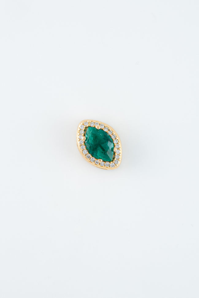Dije Esmeralda Ovalada y Diamantes Oro Amarillo 18k / DED54 / E:0.60 quilates D:0,07 quilates / M: 1 cms x 8 mm