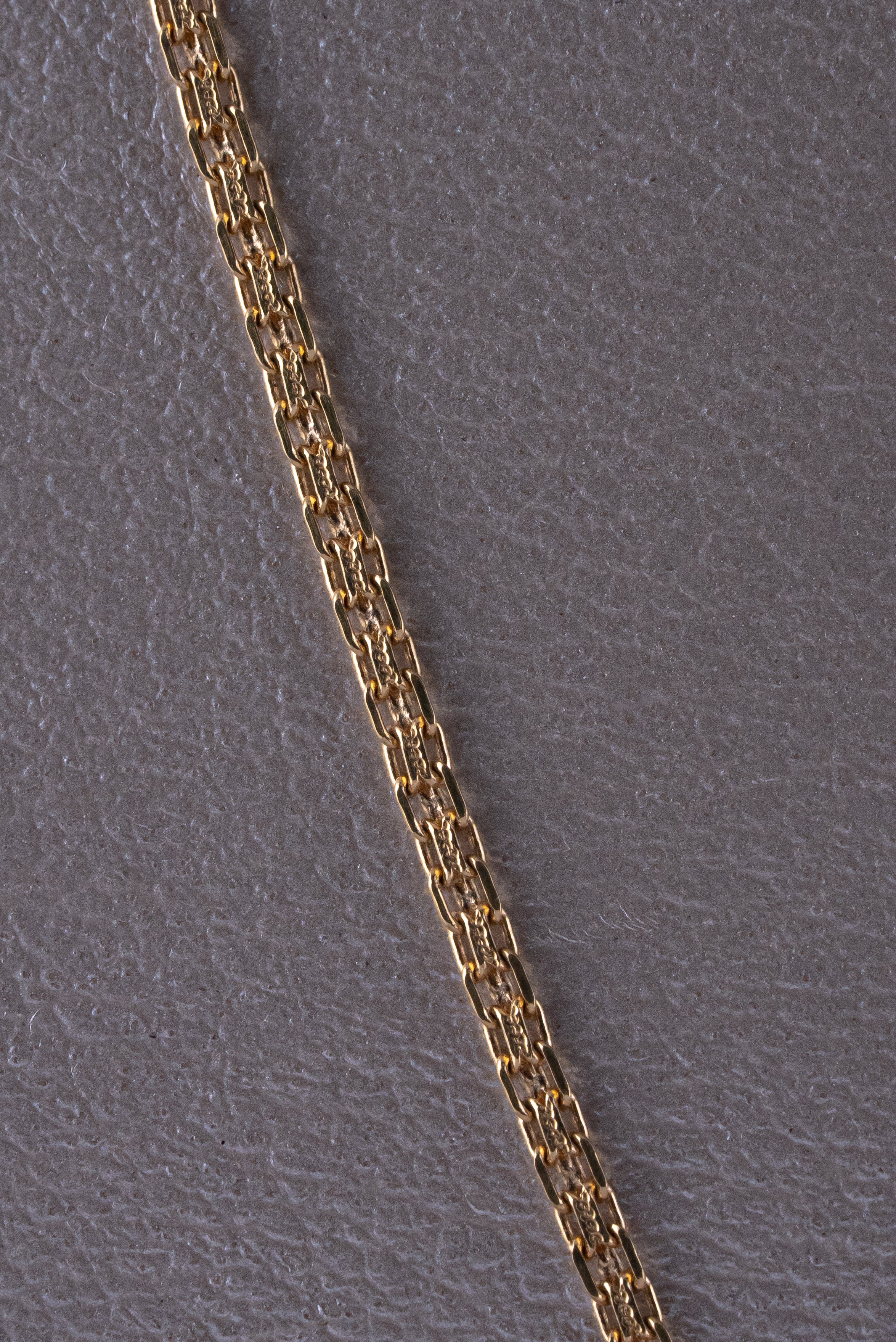 Cadena Bismark Oro Amarillo 18k /ITA73 / 60 cms / P: 4 gr