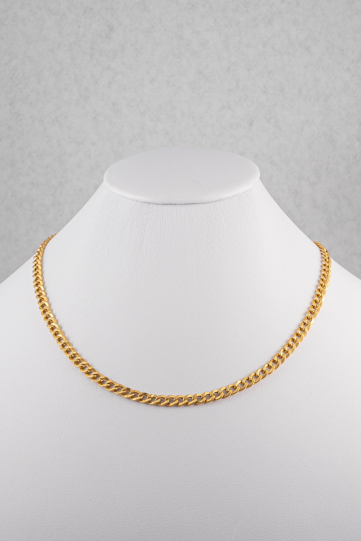 Cadena Cubana Oro Amarillo 18k / ITA30 / 45 cms / M: 5 mm / P: 8.43 gr