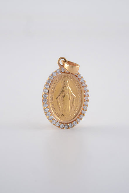 Dije Virgen Milagrosa Circones Oro Rosado 18k /NA102 / M: 2,5 cms x 1,4 cms / P: 2,4 gr