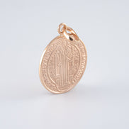 Dije San Benito Oro Rosado 18k /NA102/ M: 1,8 cms / P: 3 gr