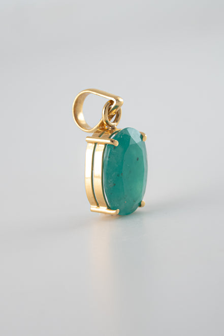 Dije Esmeralda Oro Amarillo 18k / DE47 / E:3.47 quilates / M: 2,3 cms x 9 mm