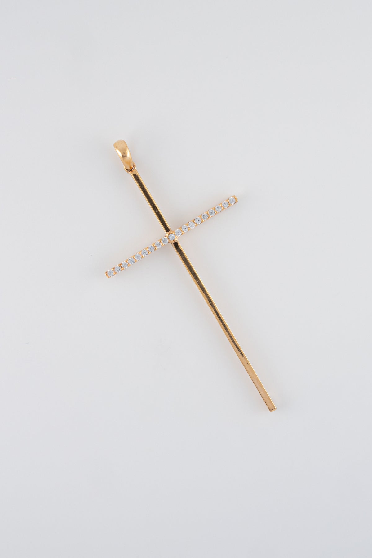 Dije Cruz Circones Blancos Oro Rosado 18k /NA102/ M: 5.5 cms x 2.6 cms / P: 2,5 gr