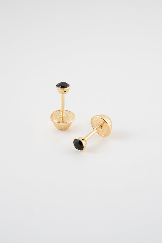 Topos Bisel Circon Negro Oro Amarillo 18k / NA15 / 3 mm x 3 mm  / P: 0,5 gr