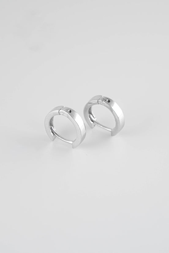 Candongas Lisas Oro Blanco 18k / NA08 / M: 1 cms / P: 1,38 gr