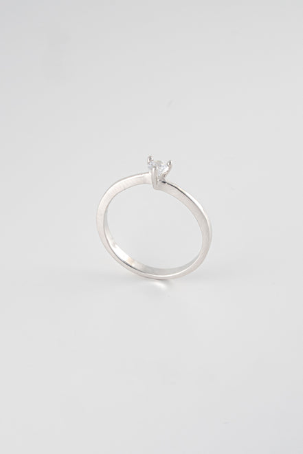 Anillo Compromiso Oro Blanco 18k Circones / NA65 / T: 6 3/4 / P: 2,2 gr