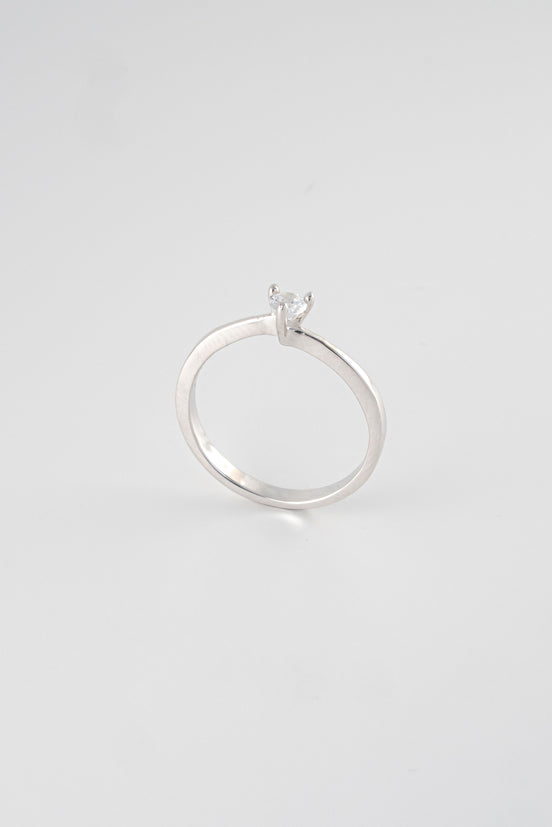 Anillo Compromiso Oro Blanco 18k Circones / NA65 / T: 6 3/4 / P: 2,2 gr