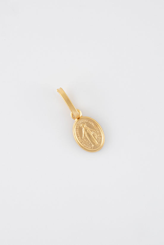 Dije Virgen Milagrosa Oro Amarillo 18k / ITA69 /M: 1,5 cms x 5 mm / P: 0,6 gr