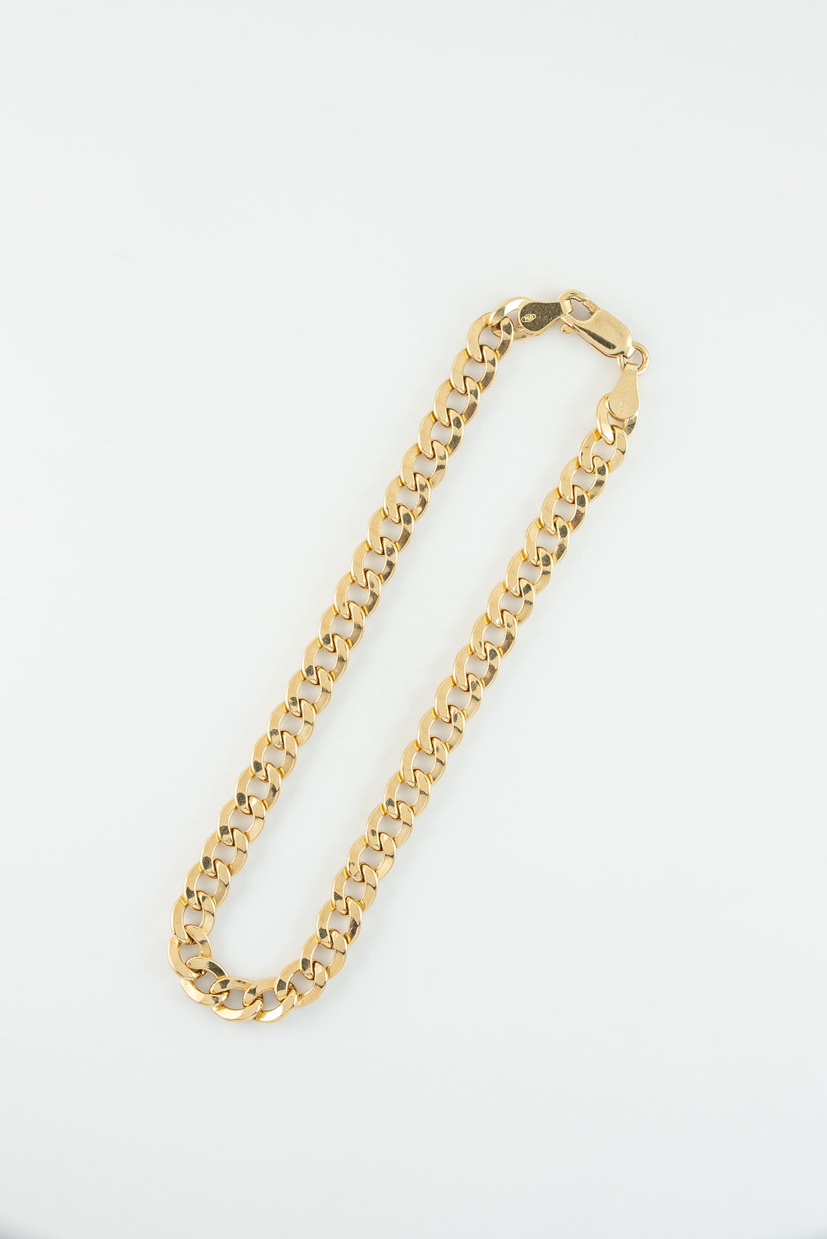 Pulsera Cubana Oro Amarillo 18k / ITA02 / M: 21 cms x 6 mm / P: 6,3 gr