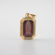 Dije Virgen Guadalupe Oro Amarillo 18k / NA101 / M: 2,5 cms x 1,2 cms / P: 2,8 gr
