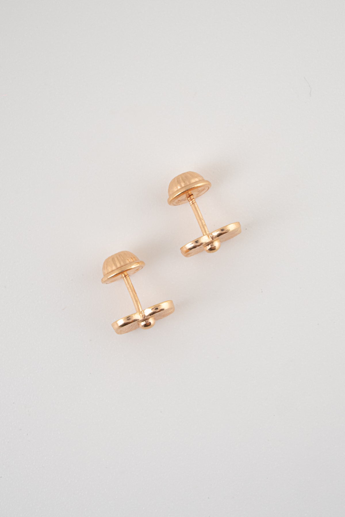 Topos Trebol Oro Rosado 18k /NA09 / M: 9 mm x 9 mm / P: 1 gr