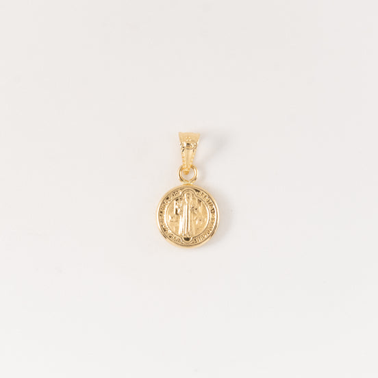 Dije San Benito Oro Amarillo 18k / NA102 / M: 1.5 cms x 0.8 mm / P: 0.4 gr