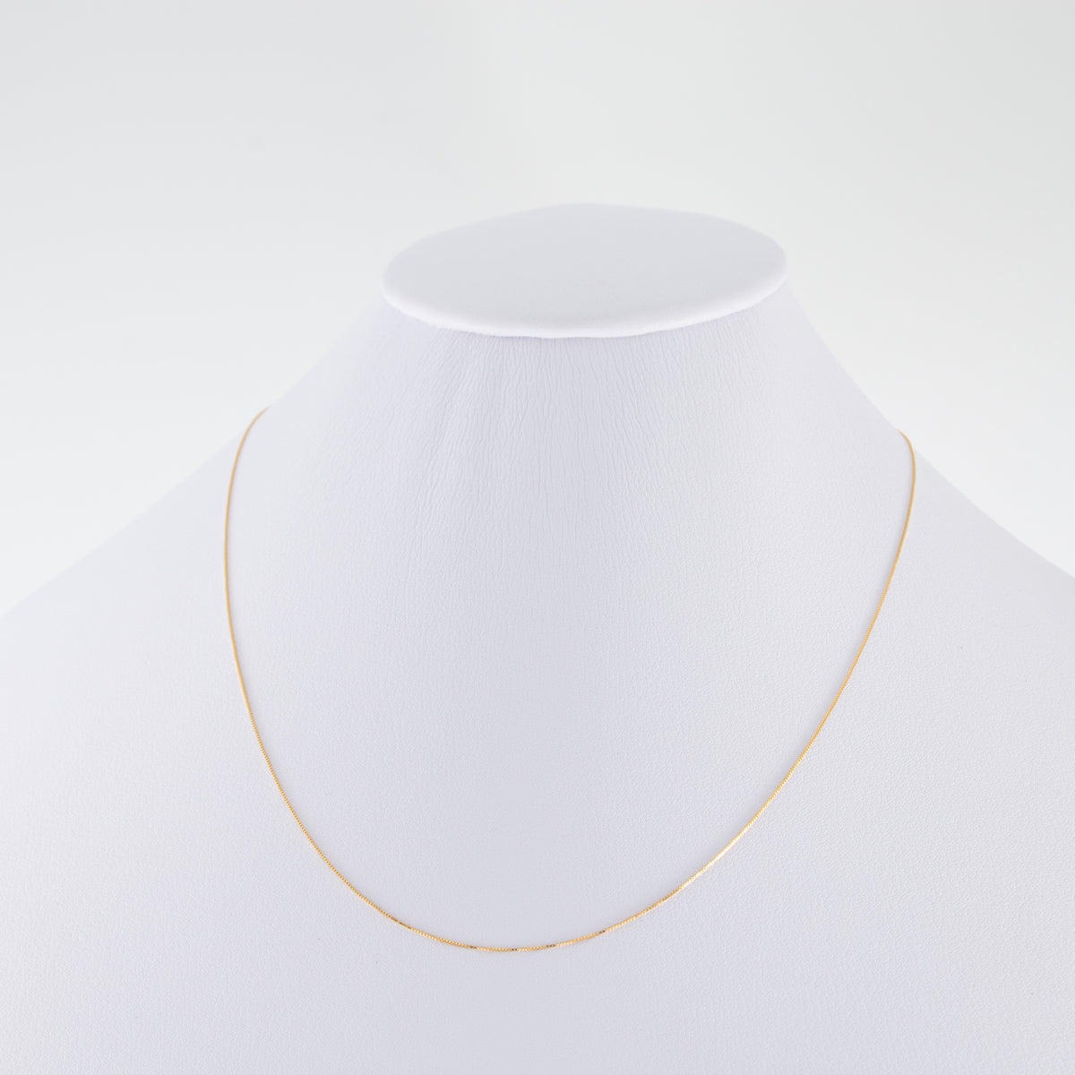 Cadena Veneciana Oro Amarillo 18k / ITA90 / 45 cms / M: 0.8 mm / P: 0.8 gr