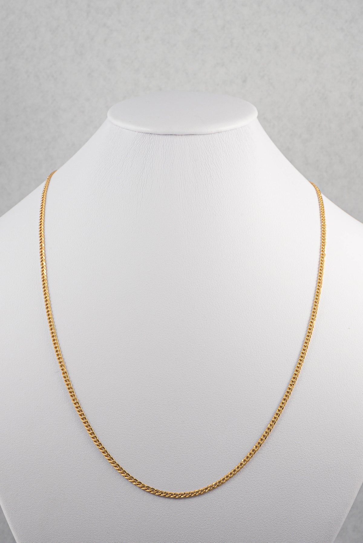 Cadena Cubana Oro Amarillo 18k / ITA33 / 60 cms / M: 3 mm / P: 3 gr