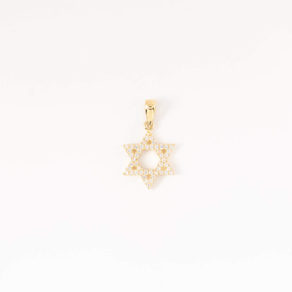 Dije Estrella David Oro Circones Amarillo 18k / NA102 / M: 2 cms x 1,3 cms / P: 1.2 gr