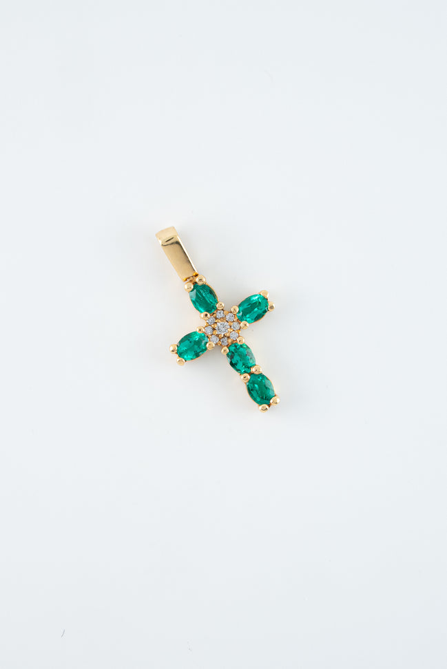 Dije Cruz Esmeralda y Diamantes Oro Amarillo 18k / DED42/ E:0,50 quilates D:0,04 quilates / M: 2,1 cms x 1,2 cms