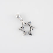 Dije Estrella David Lisa Oro Blanco 18k / NA102 / M: 2 cms x 1,2 cms / P: 1,3 gr