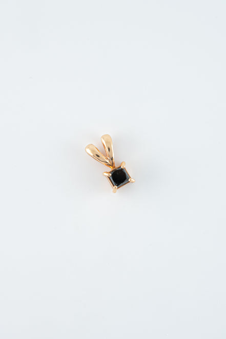 Dije Diamante Negro Cuadrado Oro Rosado 18k/ DDN01/ M: 1 cms x 4 mm