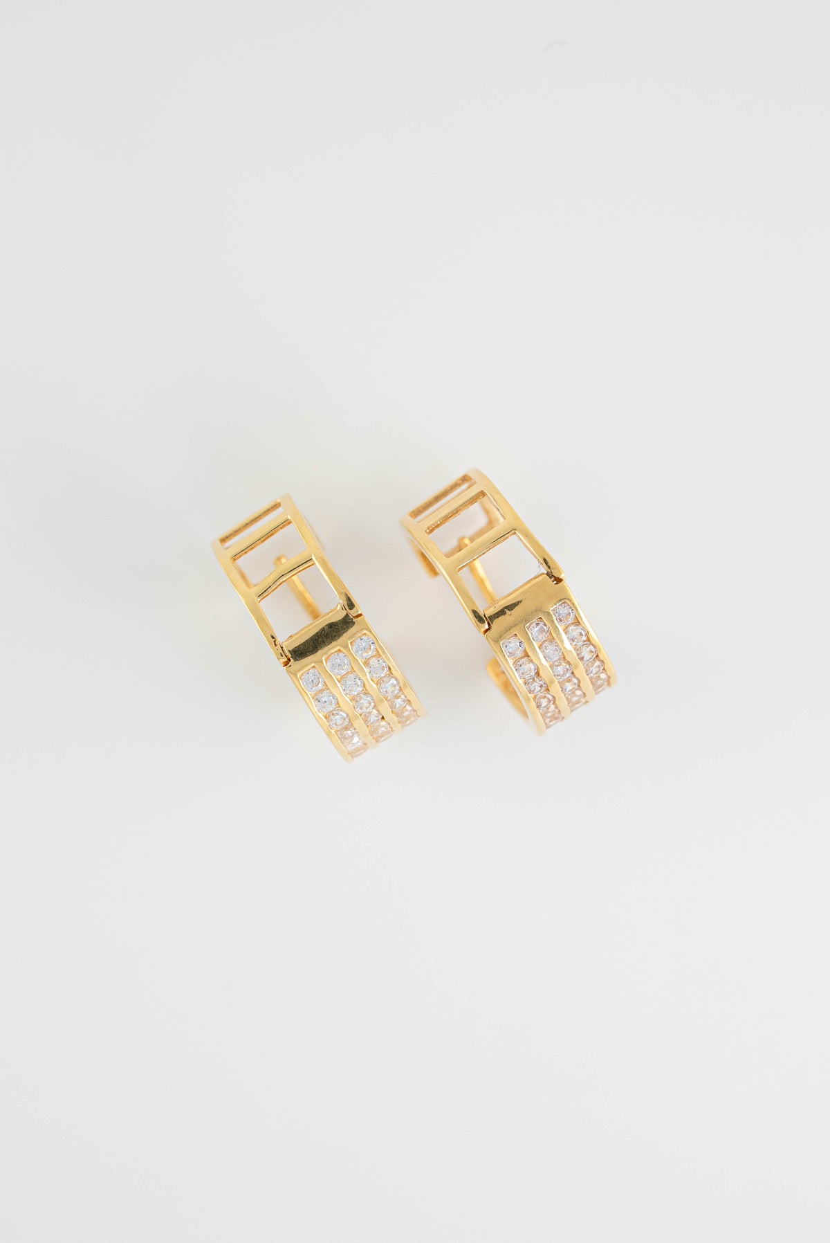 Candongas Circones Oro Amarillo 18k / NA08 / M: 1,6 cms / P: 5.2 gr