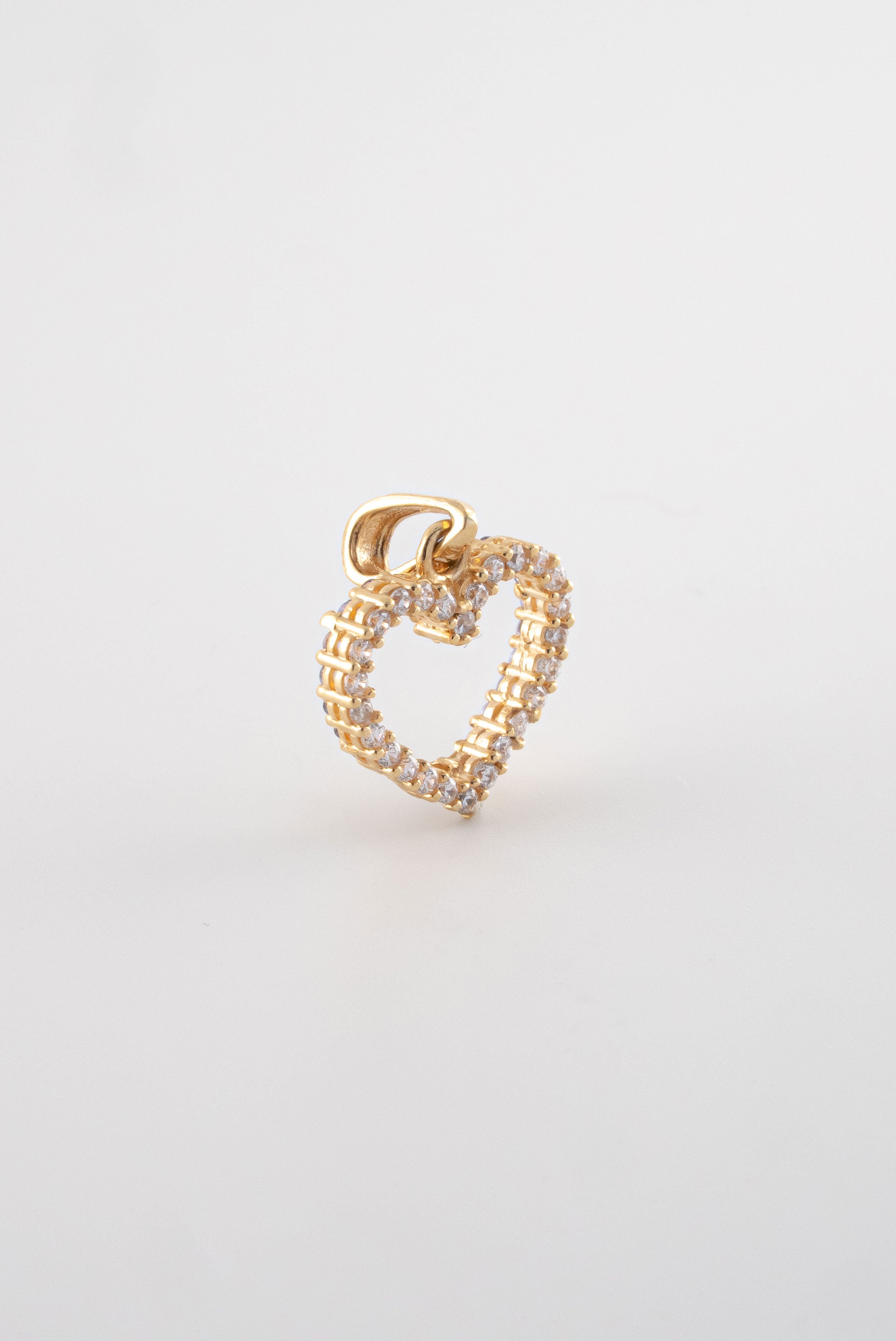 Dije Corazon Circones Blancos 18k oro amarillo / 1,48 gr - M: 2 cms x 1,5 cms  Nacional