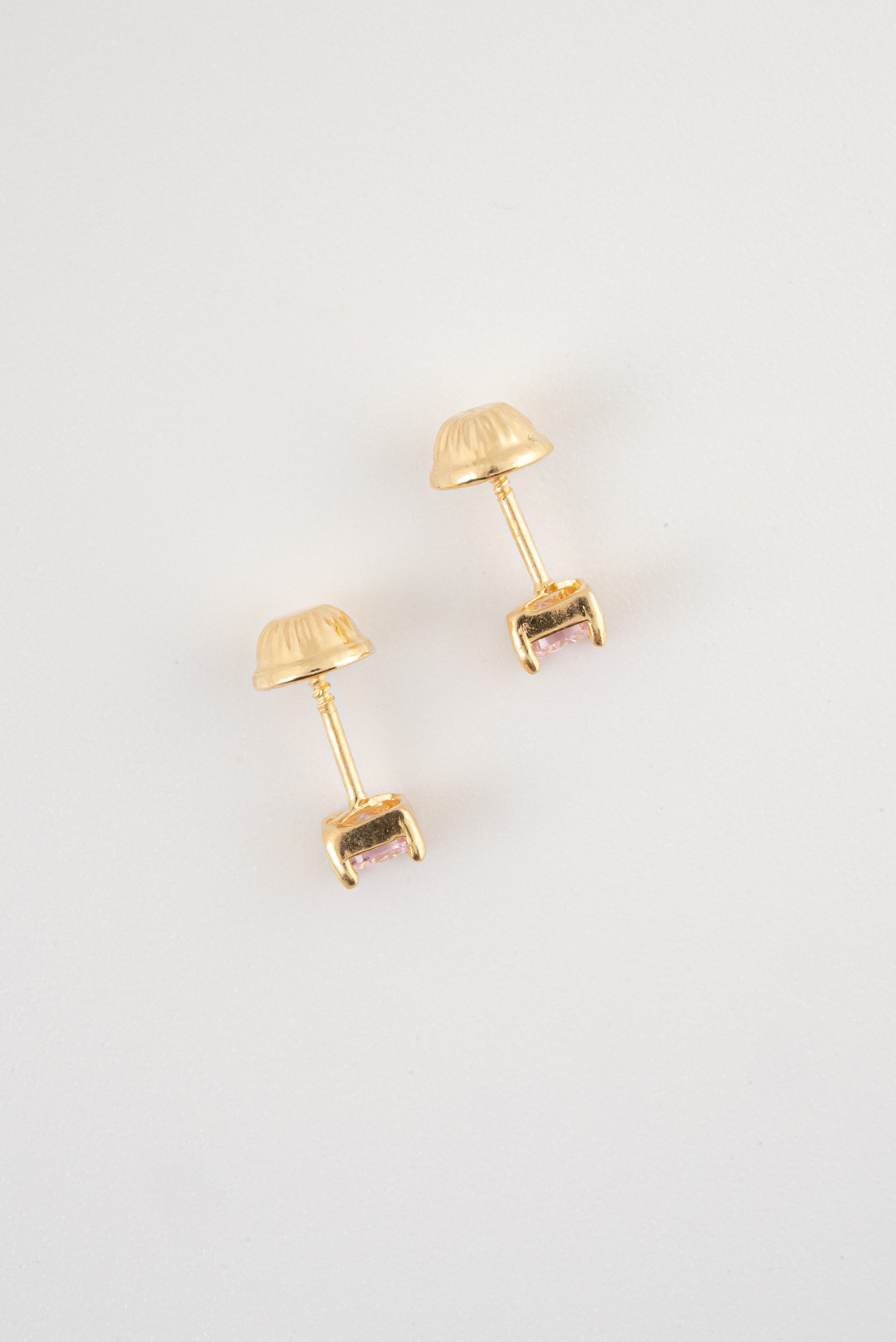 Topos Circon Rosado Oro Amarillo 18k / NA160/ M: 4 mm x 4 mm / P: 0,8 gr