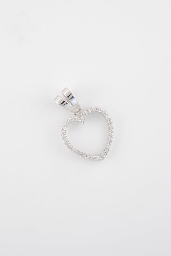 Dije Corazon Silueta Circones Oro Blanco 18k / NA102 / M: 2,3 cms x 1,5 cms / P: 1,4 gr