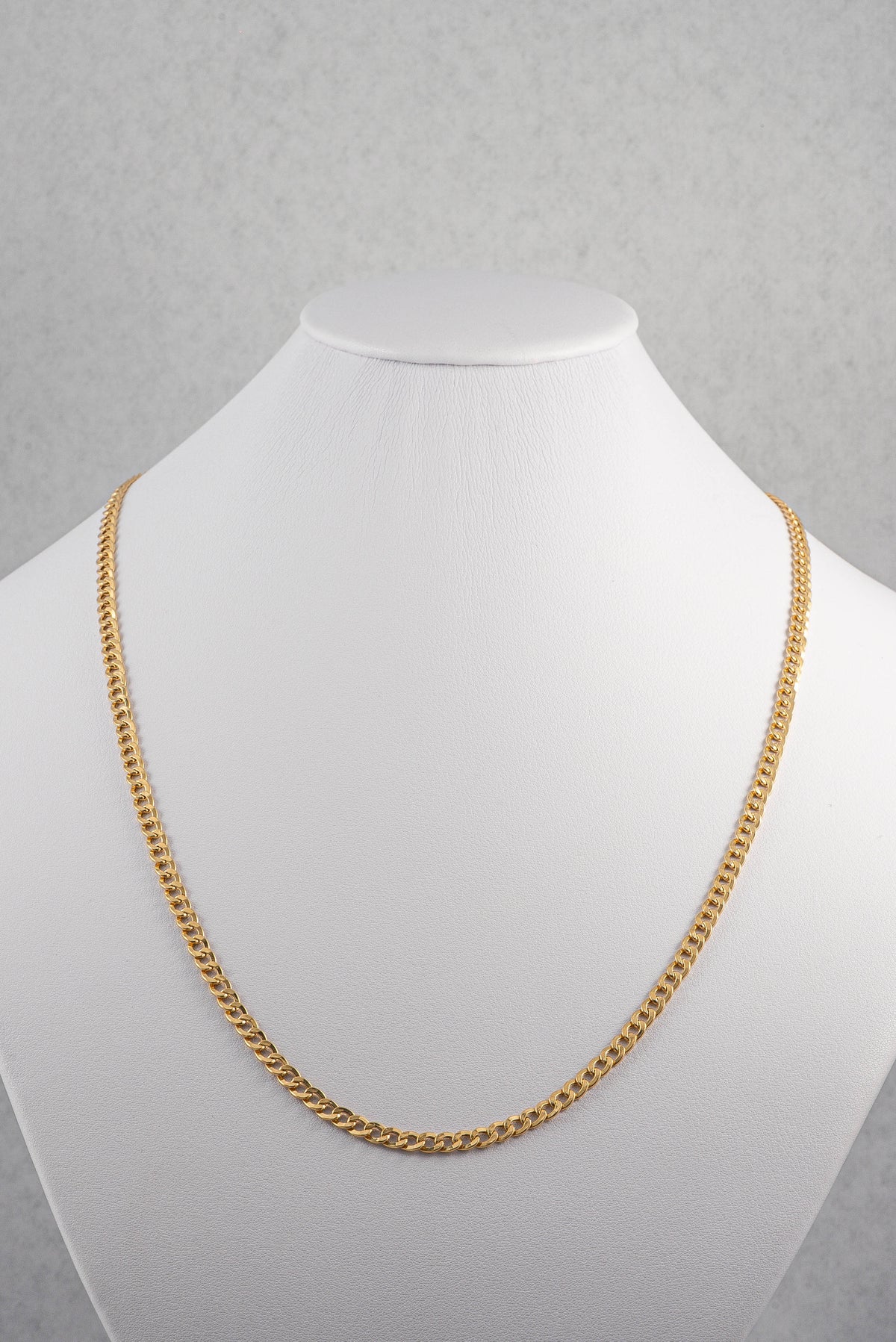 Cadena Cubana Oro Amarillo 18k / ITA34 / 60 cms / M: 4.2 mm / P: 7,94gr