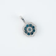 Dije Flor Diamantes Oro Blanco 18k / DDA01 / M: 1,9 cms x 1,1, cms