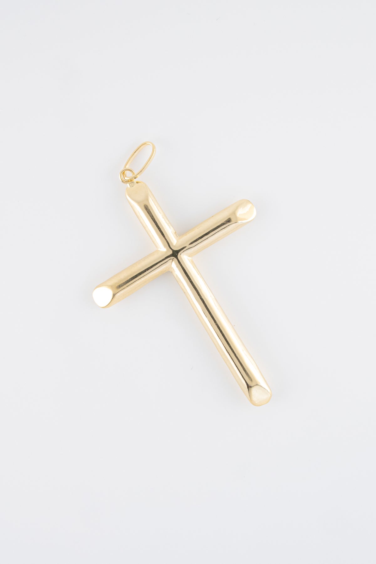 Dije Cruz Lisa Oro Amarillo 18k - NA102 - M: 5 cms x 3 cms - P: 2,2 gr