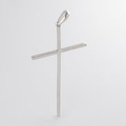 Dije Cruz Lisa Oro Blanco 18k / NA102 / M: 6 cms x 2.6 cms / P: 3 gr