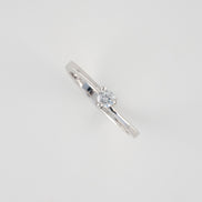 Anillo Compromiso Oro Blanco 18k Circones / NA65 / T: 6 3/4 / P: 2,2 gr