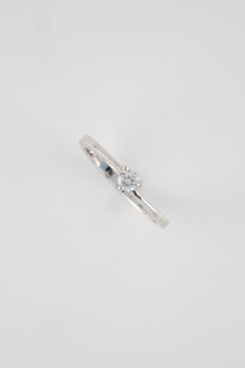 Anillo Compromiso Oro Blanco 18k Circones / NA65 / T: 6 3/4 / P: 2,2 gr
