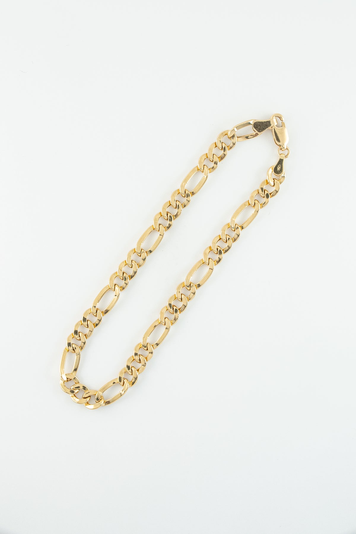 Pulsera Figaro Oro Amarillo 18k / ITA02 / M: 19 cms x 5 mm / P: 4 gr