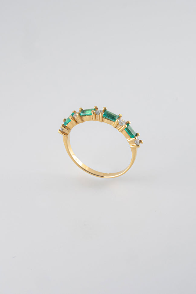 Anillo Esmeraldas y Diamantes 18k oro amarillo / Talla 6 Nacional