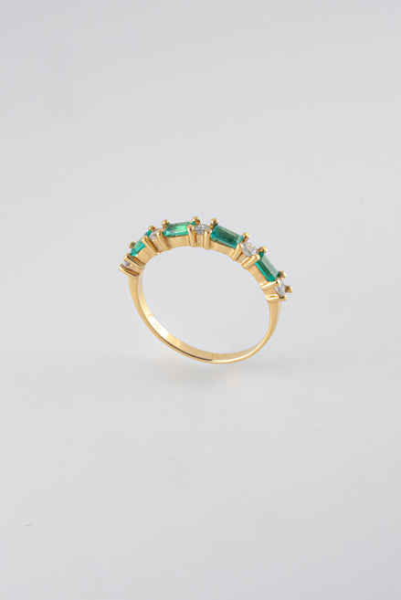 Anillo Esmeraldas y Diamantes 18k oro amarillo / Talla 6 Nacional