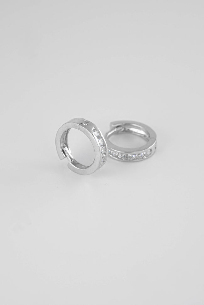 Candongas Circones Oro Blanco 18k / NA08 / M: 1 cms / P: 1.45 gr