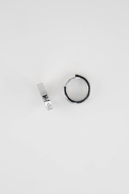 Candongas Circones Oro Blanco 18k / NA08 / M: 1 cms / P: 1.45 gr