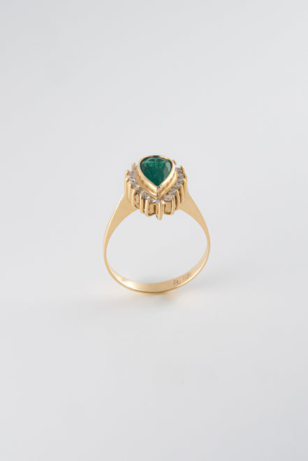 Anillo Viana Esmeraldas y Diamantes 18 k oro amarillo / Talla 7 E: 1,06 QTS - D: 0,30 QTS Nacional