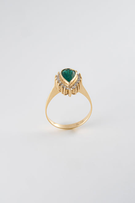 Anillo Viana Esmeraldas y Diamantes 18 k oro amarillo / Talla 7 E: 1,06 QTS - D: 0,30 QTS Nacional
