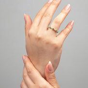 Anillo Esmeraldas y Diamantes 18k oro amarillo / Talla 6 - E: 0,13 QTS - D:0,04 QTS Nacional