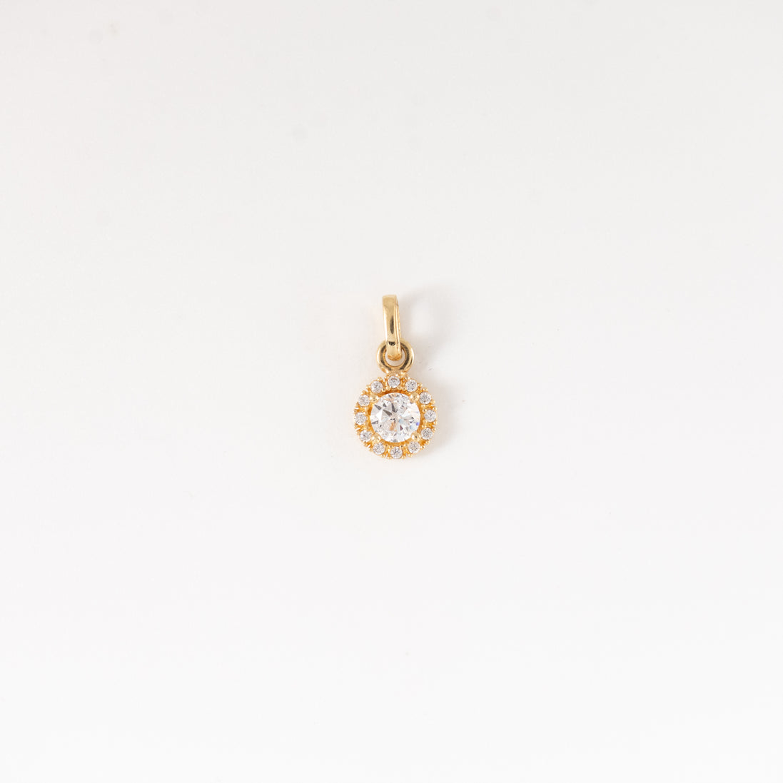 Dije Circones Oro Amarillo 18k / NA102 / M:1.4 cms x 0.7 mm / P: 0.6 gr