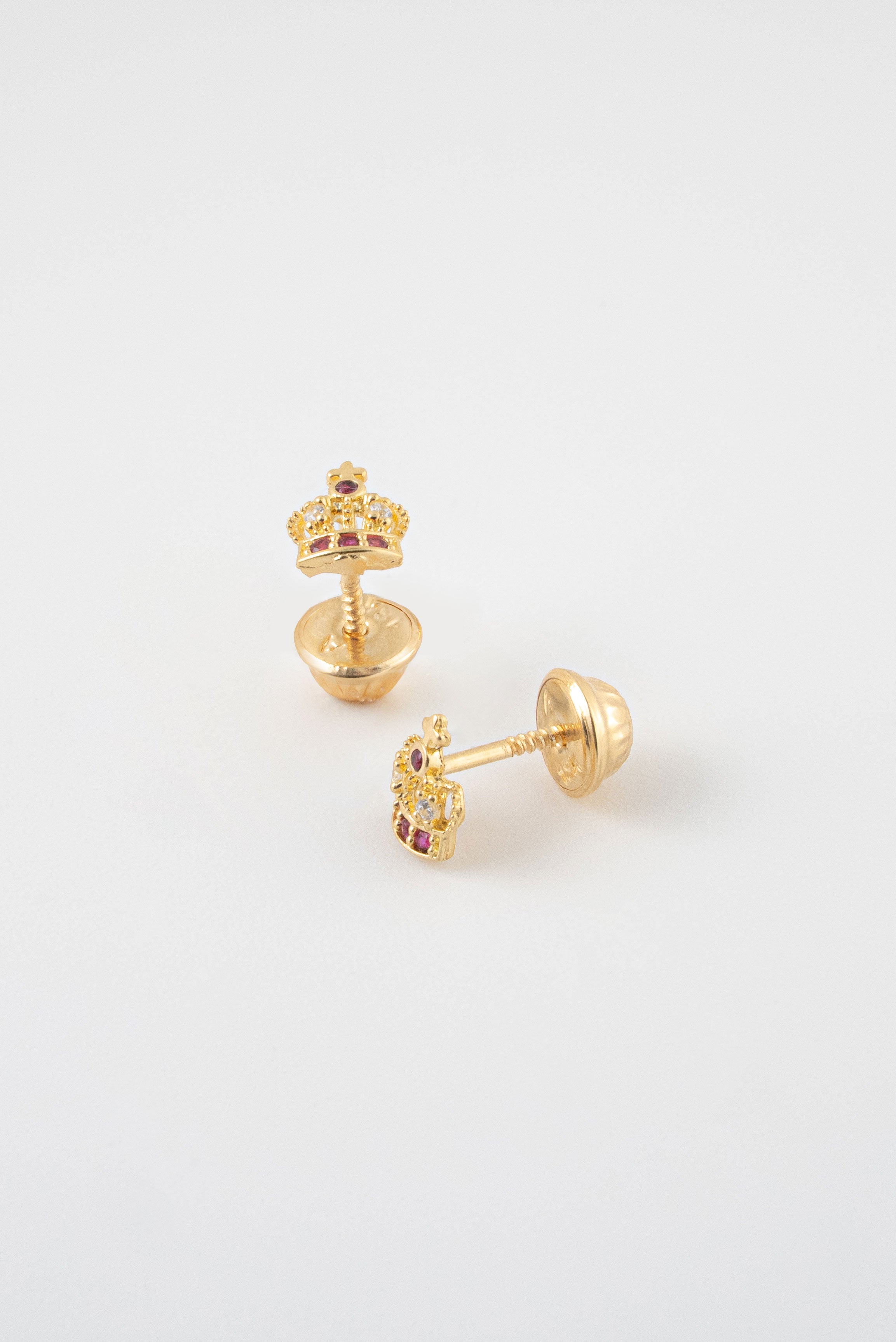Topos Corona Circones Fucsia x Blancos Oro Amarillo 18k / NA09 / M: 6 mm x 5 mm / P: 0,8 gr