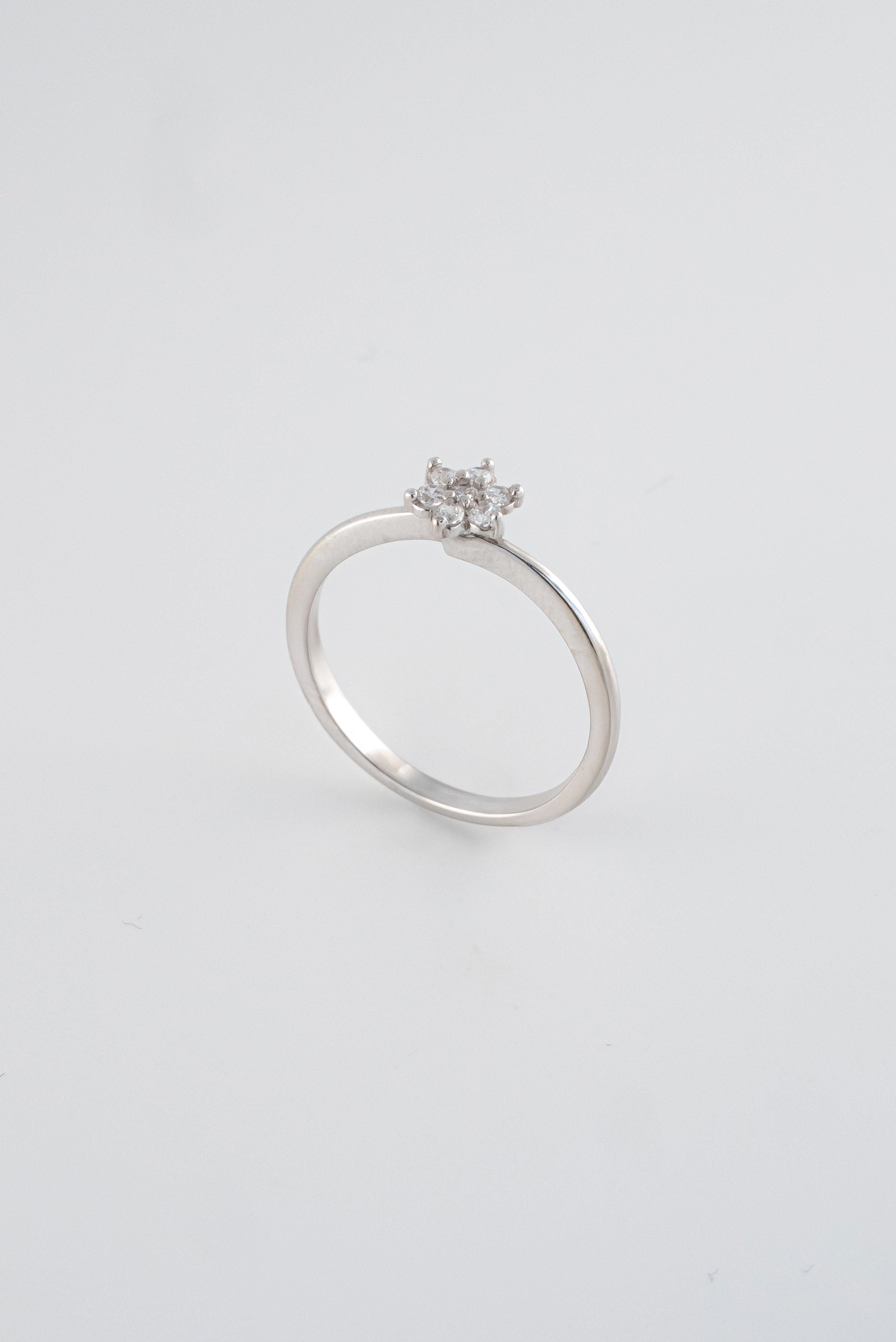 Anillo Compromiso Oro Blanco 18k Circones / NA66 / T:7 / P: 2 gr