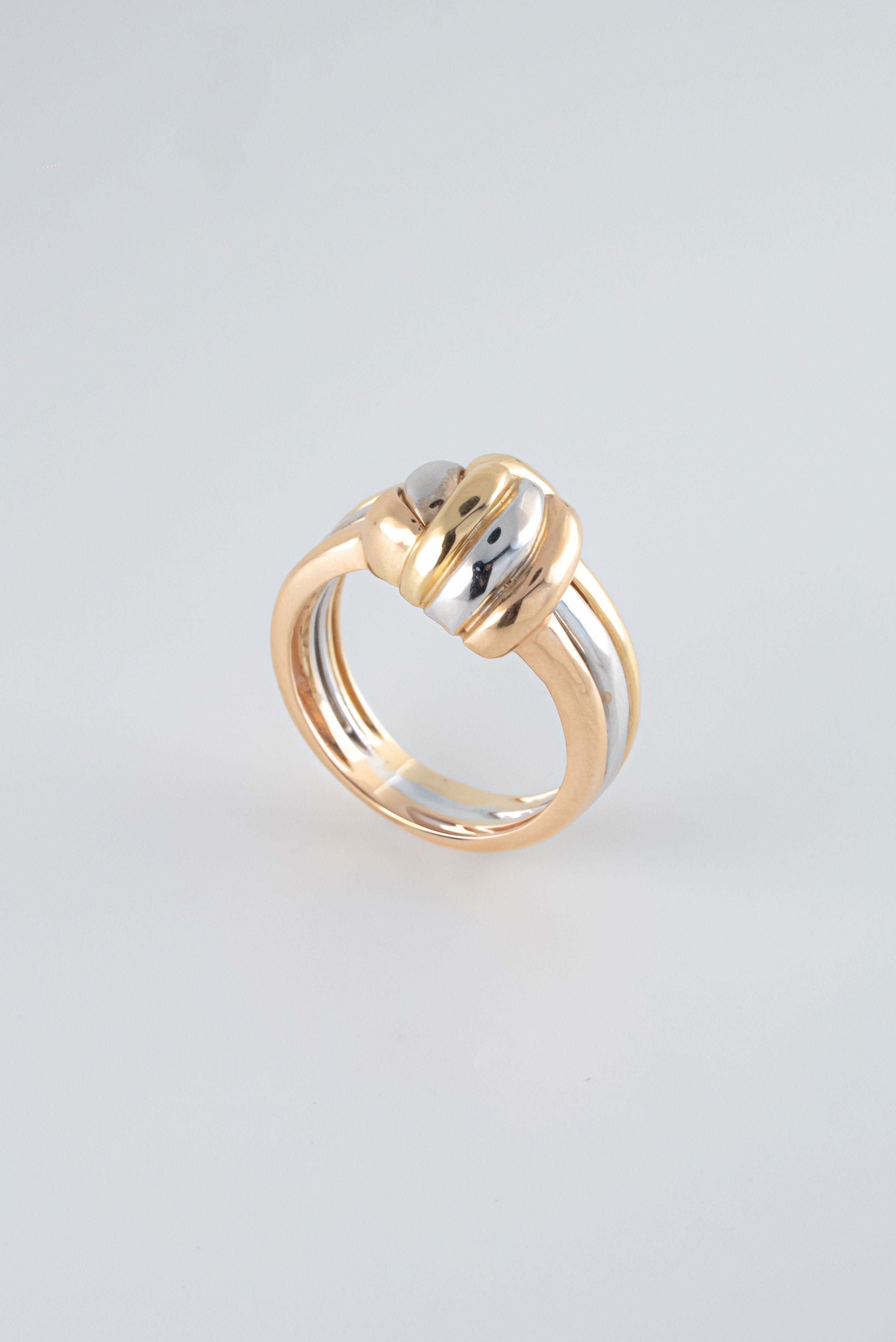 Anillo Liso Tres Oros (Amarillo- Rosado- Blanco) 18k /NA49/ T: 7/ P: 7,2 gr