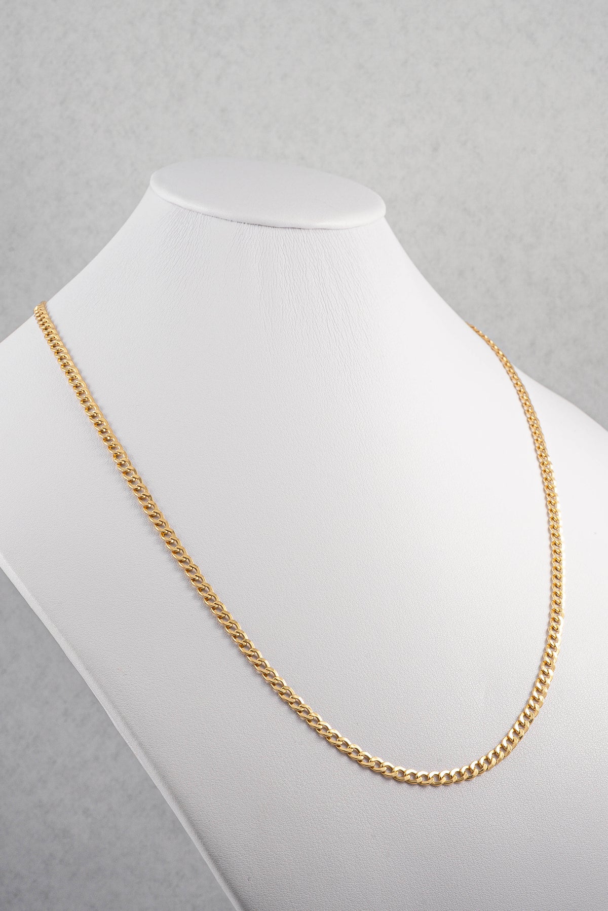 Cadena Cubana Oro Amarillo 18k / ITA34 / 60 cms / M: 4.2 mm / P: 7,94gr